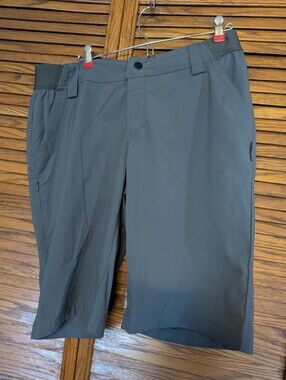Fly Low Gray Cargo Shorts Woman's Size 12